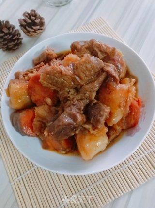 胡萝卜土豆烧牛腩的做法