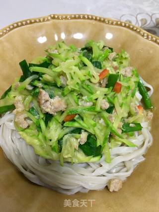 茭瓜卤过水面的做法