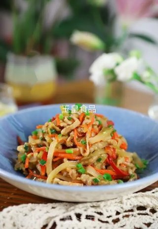 榨菜炒肉丝的做法
