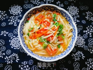 西红柿胡萝卜汤面的做法