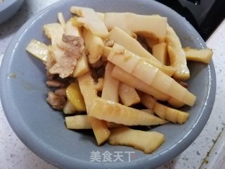 春笋炒肉片的做法