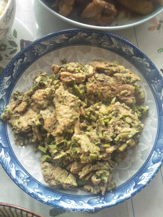 香椿炒鸡蛋的做法