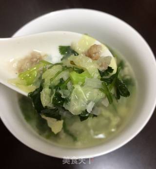 肉丸白菜芜茜汤的做法
