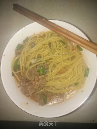 香菇酱拌面的做法