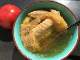 “润燥好汤水”灵芝竹荪公鸡汤的做法