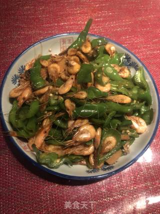 青椒小河虾的做法