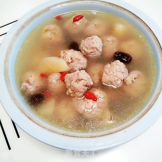 肉丸梨汤的做法