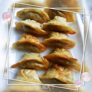 荠菜煎饺的做法