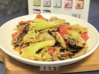 蘑菇炒花菜的做法