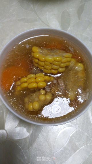 玉米胡萝卜排骨汤的做法