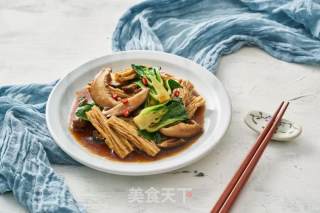 香菇烧腐竹的做法