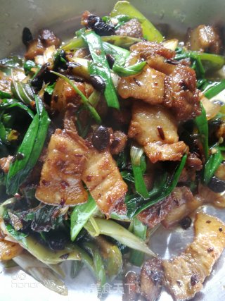 豆豉蒜苗五花肉的做法