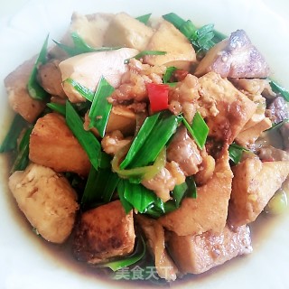 豆腐炒肉的做法