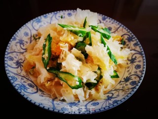 秋葵拌银耳的做法