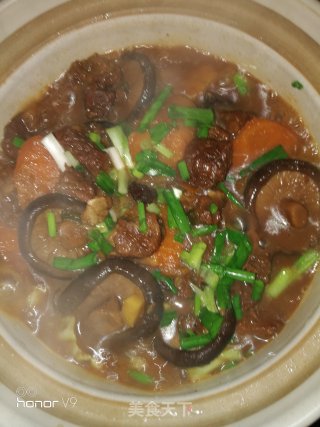 砂锅牛腩的做法