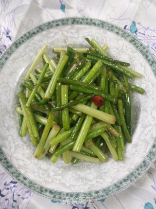 素炒蒜苔的做法