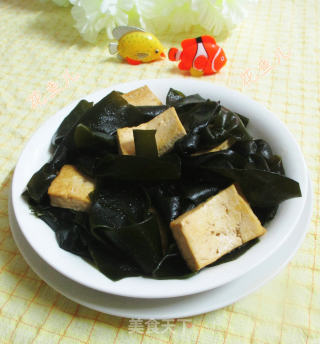 老豆腐烧海带结的做法