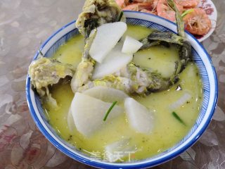 黄颡鱼萝卜汤的做法