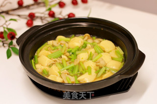 玉子豆腐烩白玉菇的做法