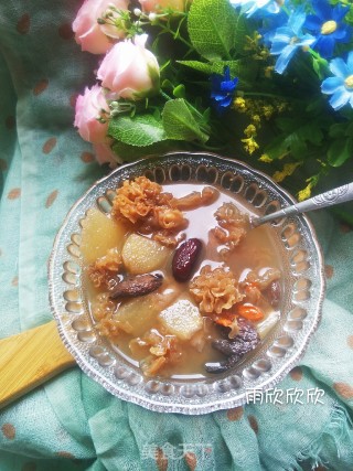 银耳润肺汤的做法
