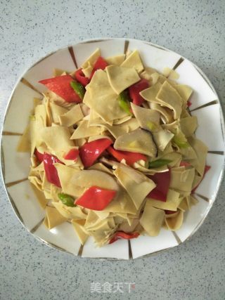 甜椒炒干豆腐的做法