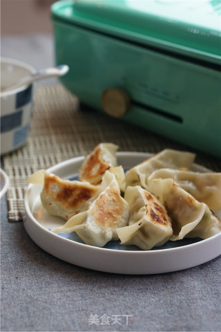 胡葱鲜肉煎饺的做法