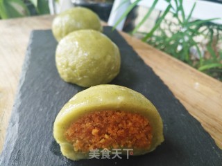 鱼松咸蛋黄馅青团的做法