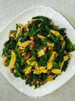 花生米拌菠菜的做法