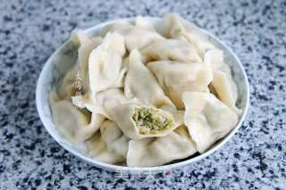 芹菜猪肉馅水饺的做法