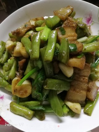 五花肉炒四季豆的做法