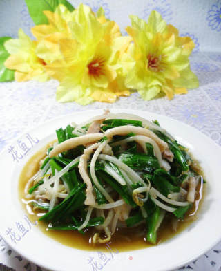 韭菜绿豆芽炒鱿鱼的做法