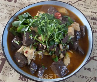 鸭血烧豆腐的做法