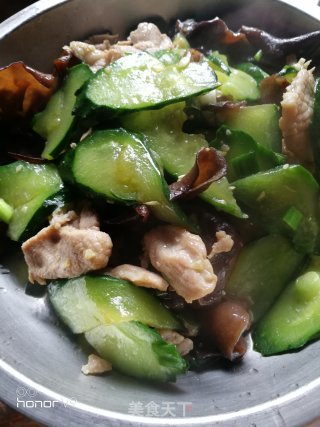 肉片黄瓜炒木耳的做法