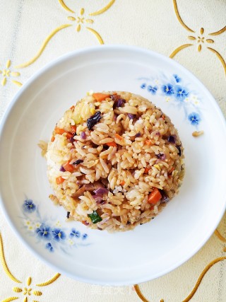 风干肠炒饭的做法