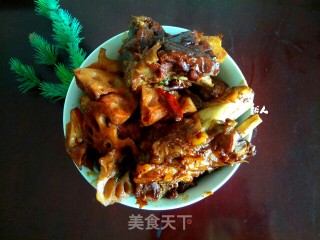 大骨头炖藕的做法