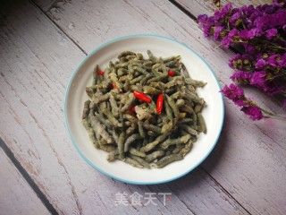 小米椒炒楮桃穗的做法