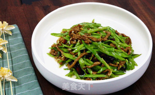 炒肉丝，扁豆肉丝的做法