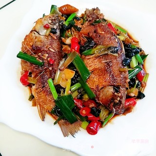 豆豉香鲫鱼的做法