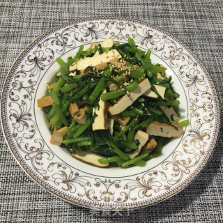 香干拌茼蒿的做法