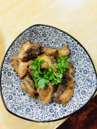 酸梅子炖肉的做法