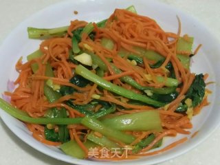 清炒鸡毛菜胡萝卜的做法