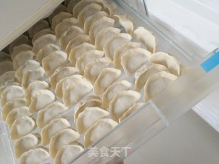 香菇韭菜猪肉饺子的做法