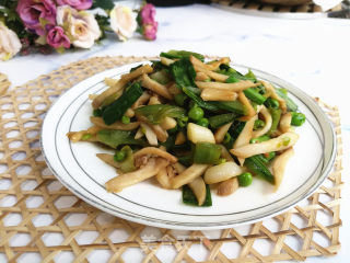 甜豆角炒杏鲍菇的做法