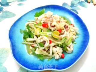 泰式风情拌鱿鱼的做法
