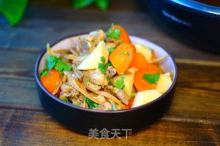 鸡腿炖山药胡萝卜干笋的做法