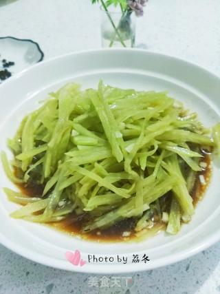 凉拌椒香莴苣的做法
