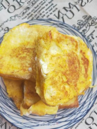 炸掉你的味蕾的简单早餐-蓝莓煎土司的做法