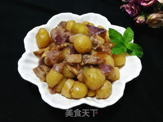 腊肉烧小土豆的做法