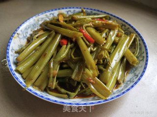 酸辣空心菜梗的做法