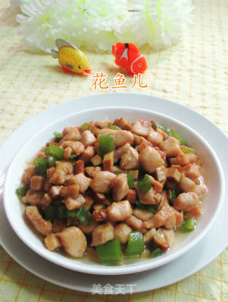 青椒香干炒鸡胸肉的做法